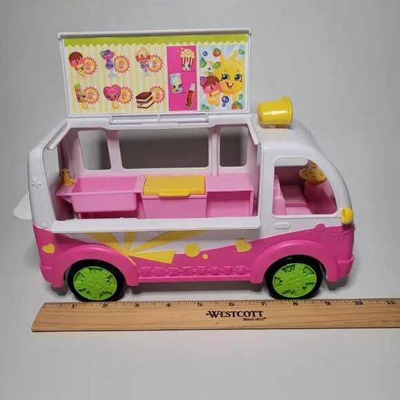 Shopkins Scoops Ice Cream Truck Pink White Green - Picture 5 of 12